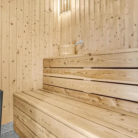 Awesome Home In Ebeltoft With Sauna 펜션 *