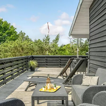 Awesome Home In Ebeltoft With Sauna 펜션 *